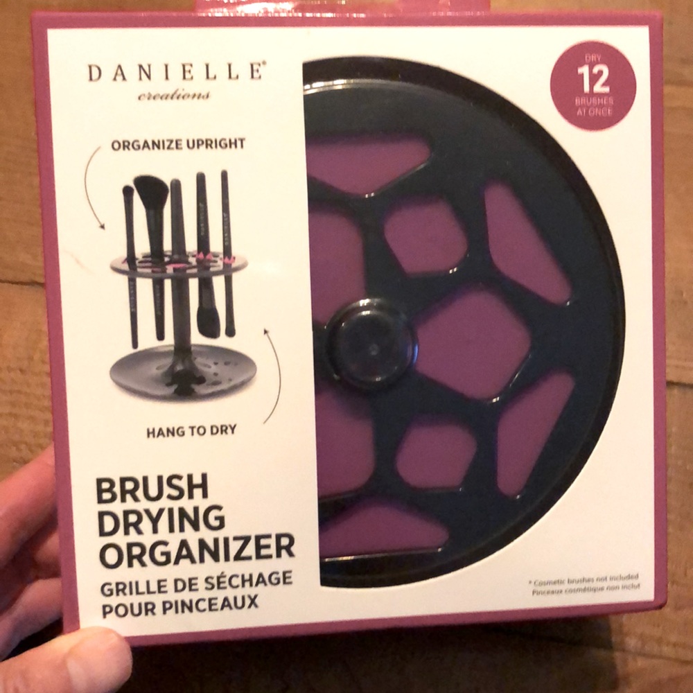 Brush Drying Organizer